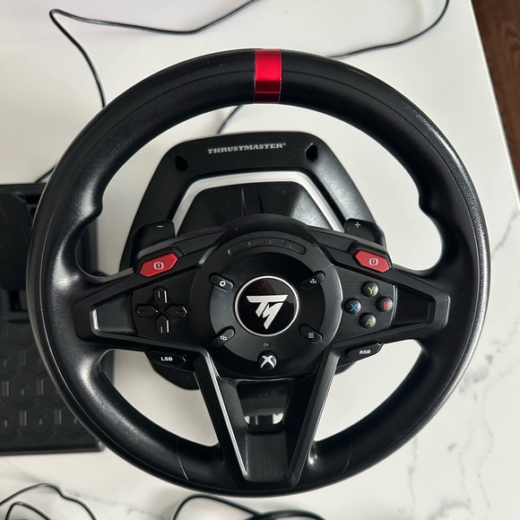 Thrustmaster 2128x - Picture 3 of 3